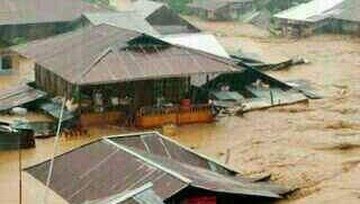 Rumah warga di Garut tenggelam akibat banjir