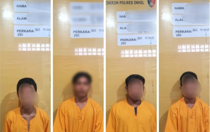 Keempat tersangka pemerasan dan pengeroyokan di Inhil. F : RIAULINK