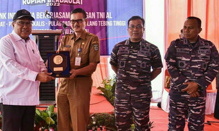 Penglepasan tim Expedisi Rupiah Berdaulat di Dumai. F : HMS