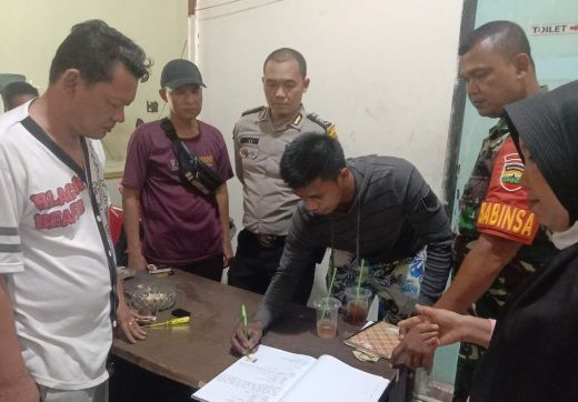 Tersangka dan korban akhirnya berdamai. F : CAKAPLAH.COM