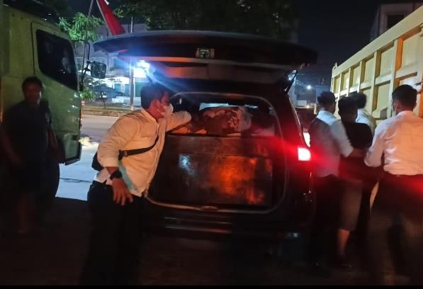 Mobil Pajero Sport over tanki BBM diamankan polisi. F : CAKAPLAH.COM