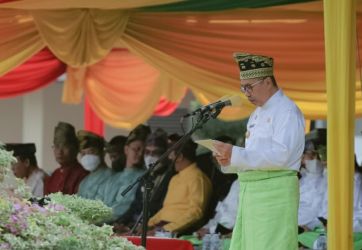 Gubri Irup HUT ke-65 Riau. F. :. CAKAPLAH.COM