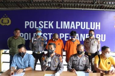 Tersangka spesialis curanmor di hotel Pekanbaru ditangkap polisi. F : CAKAPLAH.COM