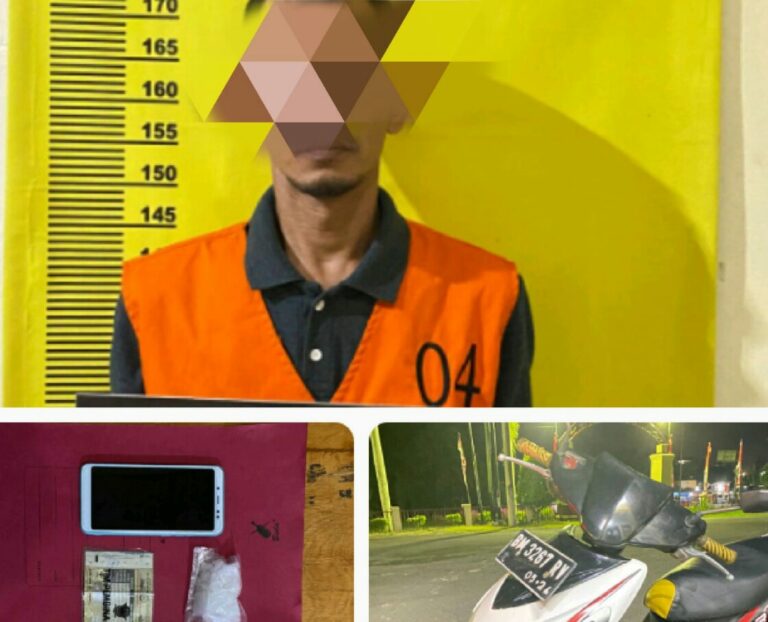 Tersangka dan BB diamankan polisi. F. :. HMSPOL