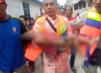 Bocah 3 tahun yang hilang di parit Pekanbaru ditemukan meninggal. F: CAKAPLAH