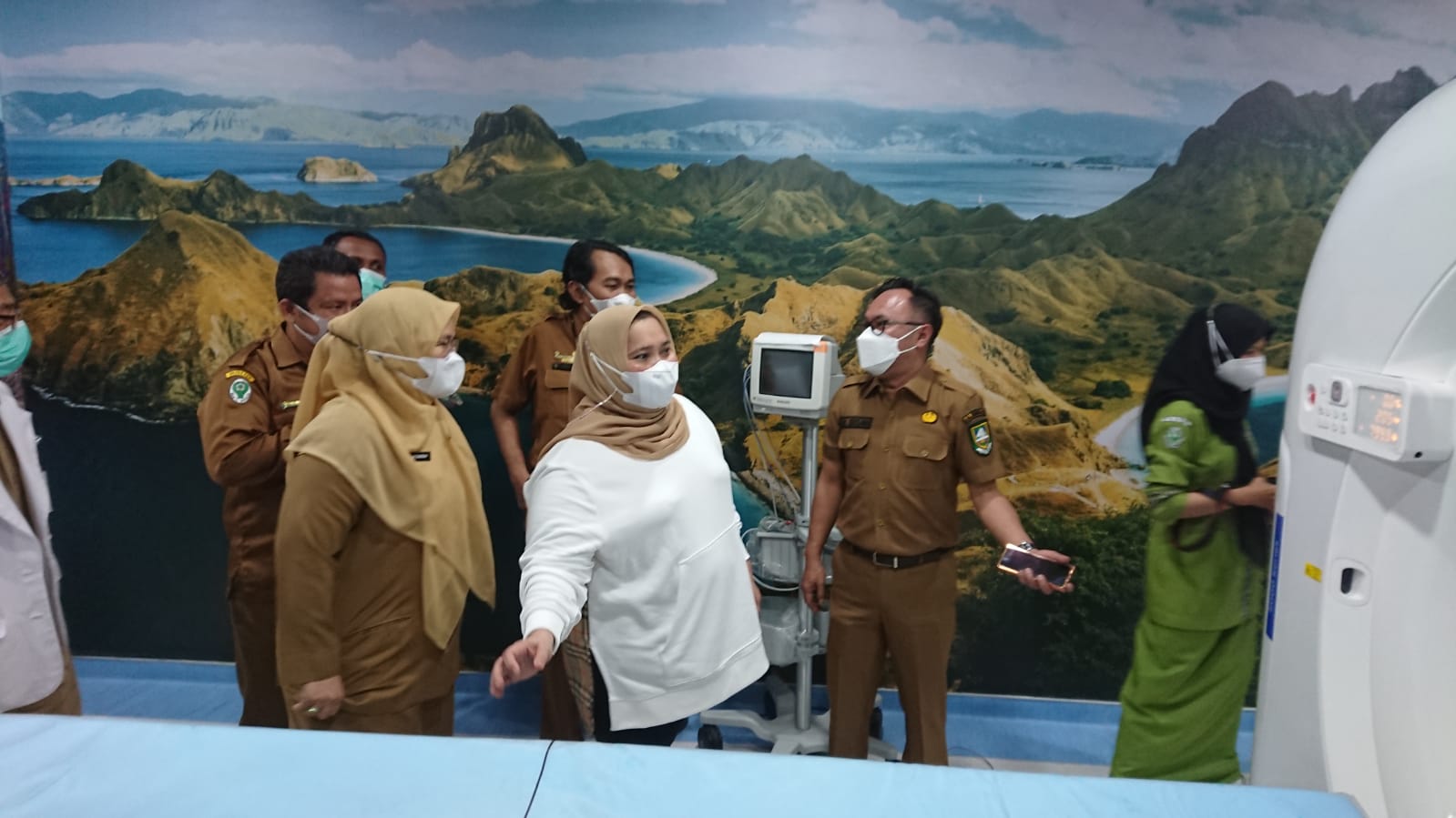 Bupati Bengkalis Resmikan Penggunaan CT-Scan di RSUD Mandau