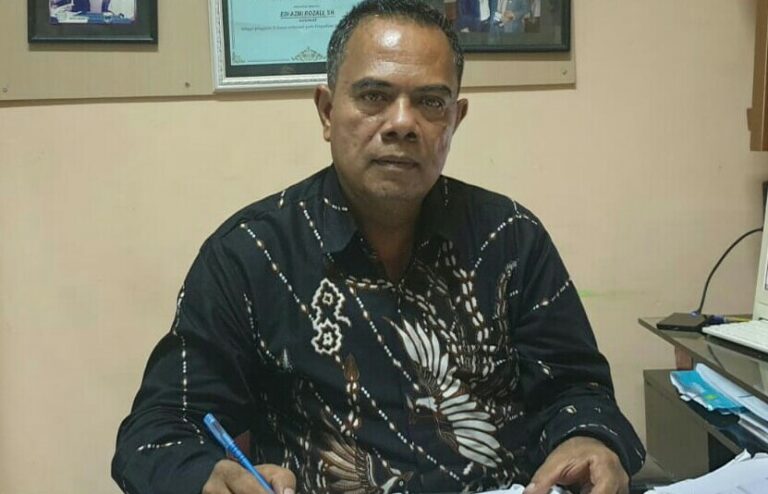 Pengacara dan advokat Kota Dumai, Edi Azmi SH MH. F : DETAK24.COM