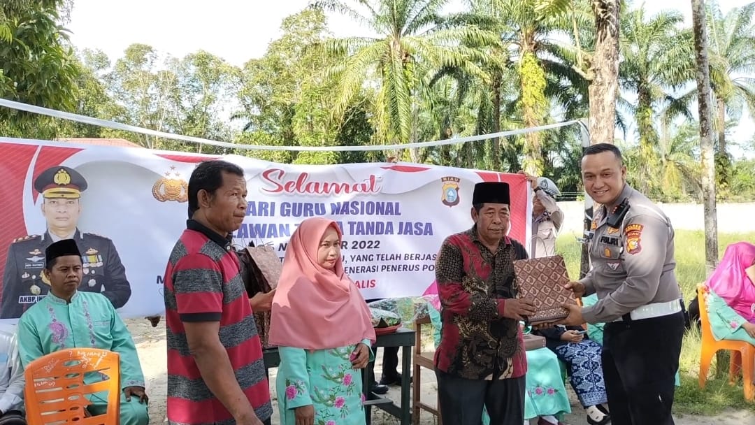 Sempena Hari Guru Ke-77, Satlantas Polres Bengkalis Silaturahim Ke Ponpes Nurul Tauhid 