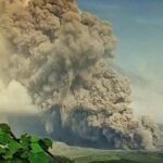 SEMERU MELETUS, Jepang Waspadai Tsunami