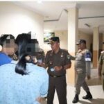 ENAM PASANG Remaja Terciduk Ngamar di Hotel Siak, Operasi Satpol- PP