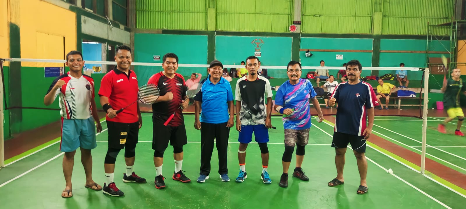 DUET Pendi Tanah Abang – Eri Polisi Kalahkan Surya Mulyadi – Dedi, Eksebisi Badminton di Hall Rifqi Duri