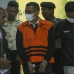 MUHAMMAD Adil Gadaikan Gedung Pemkab Meranti Rp 100 Miliar, DPRD Riau: Kerja Gila!