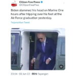 USAI Jatuh Tersandung Karung, Kepala Joe Biden Bentur Pintu Helikopter