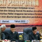 DISERAHKAN Wako Paisal, Wakil Ketua DPRD Dumai Terima KUA-PPAS Perubahan Rp 2 Triliun Lebih