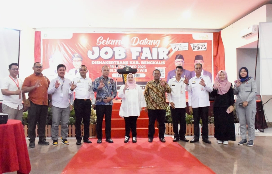 BUPATI Kasmarni Buka Job Fair Bengkalis 2023, Pencaker Membeludak