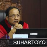 PERNAH Dituding Bebaskan Koruptor BLBI, Begini Frofil Hakim Suhartoyo Ketua MK