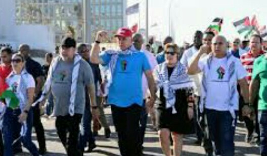 Presiden Kuba (topi merah) pimpin unjukrasa solidaritas untuk Palestina. (f: ist)