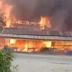 Rumah Warga Ludes Dilalap Api di Simpang Kanan Rohil
