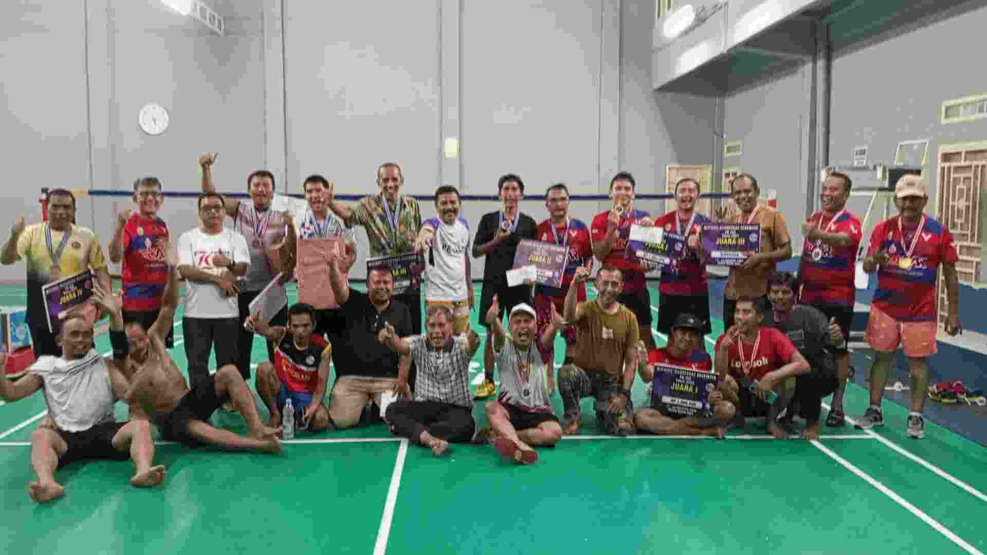 Turnamen badminton internal PB 352 Duri. (f : ist)