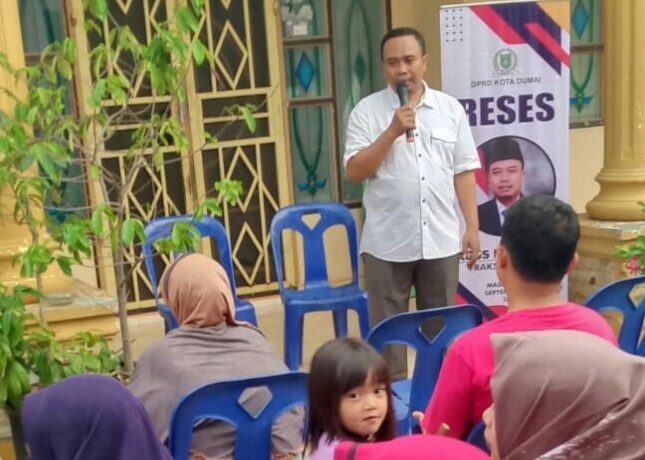 Ketua DPRD Dumai, Agus Miswandi reses perdana di Rimba Sekampung. (f : ist)