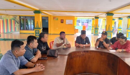 LBHI Batas Indragiri Dampingi Keluarga Tersangka Mengadu ke LAMR Dumai, Mariana: Anak Saya Ambil Besi Bekas untuk Beli Goreng
