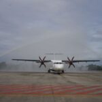 Jarak Pekanbaru-Rengat Kini 30 Menit Perjalanan, Gubri Resmikan Operasi Wings Air 