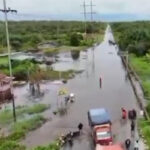 Jalan Lintas Siak-Buton Terendam Banjir Setinggi  70 Cm, Pengendara Diingatkan Waspada 