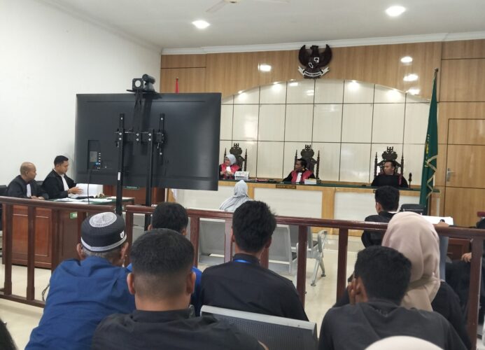 Jaksa Hadirkan Lima Saksi, Kasus Viral Ibu Inong Berlanjut – Ruang Sidang PN Dumai Sesak Pengunjung