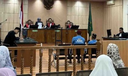 Hakim Tipikor Bebaskan Tersangka Jual Beli Lahan Pemkab Inhu, Dituding Bela Koruptor 