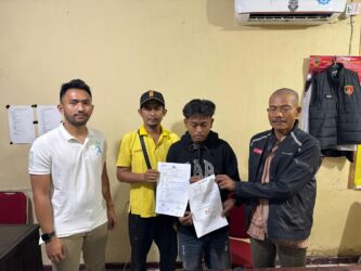 Heboh Remaja di Ujung Batu Nekat Panjat Tower Gegara Putus Cinta 