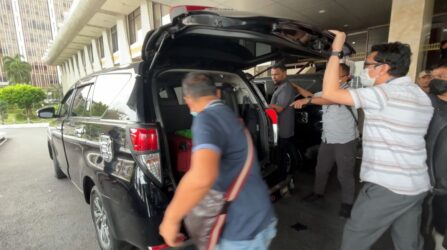 Usai Geledah Kantor Gubri Wahid, KPK Dikabarkan Amankan Sekdaprov dan Kabag Protokoler 