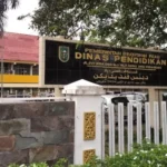 Diduga Operasi Bocor, Kadisdik Riau ‘Kabur’ Saat Penggeledahan KPK 
