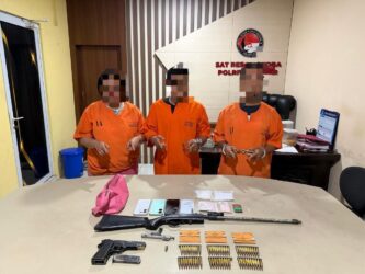 Ngeri! Pasutri Pengedar Sabu Petenteng Senpi di Desa Koto Tuo Kampar 