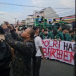 Mahasiswa Demo Polda Riau Jelang Buka Puasa, Pedagang Takjil Marah