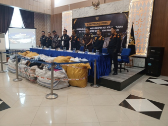 Angkut Ballpress 427 Koli, Lima ABK KM Bintang Mas 88 Terciduk di Panipahan