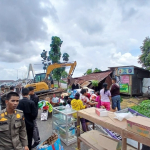 Satpol PP Bongkar Belasan Rumah Warga di Jembatan Siak I Pekanbaru 