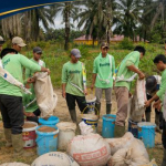 Bhabinkamtibmas Desa Bathin Betuah Cek Progres Tanaman Jagung 
