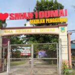 Termasuk SMAN 1 Dumai, Ini Daftar Sekolah Mark-up Seragam Siswa di Riau 