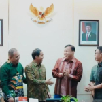 7 Fakta Kasus Amplop Putih Bupati Kuansing ke Menhut Raja Juli Antoni 