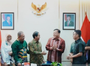 7 Fakta Kasus Amplop Putih Bupati Kuansing ke Menhut Raja Juli Antoni 