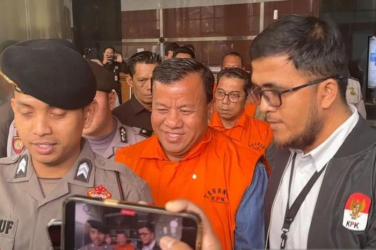 Bupati Kuansing Suhardiman Amby Dijebloskan ke Penjara, Tersangka OTT KPK Suap Jabatan Sekda