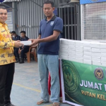 Sempena Jumat Berkah, Karutan Dumai Antar Nasi Kotak ke Blok Warga Binaan