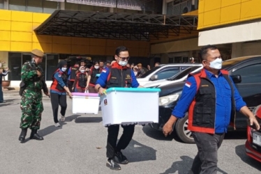 Ungkap Korupsi Rp 9,5 Miliar, Jaksa ‘Obrak-abrik’ Kantor Disdik Riau