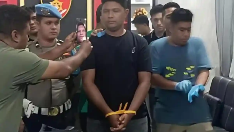 Oknum Polisi Bersenpi Rampok Toko Mas di Tapaktuan Aceh