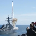 AS Gempur Kapal Cepat dan Pertahanan Udara Iran di Selat Hormuz 