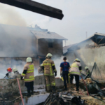 Ruko Toserba di Jalan Uka Pekanbaru Dilalap Api, Lantai Dua Hangus