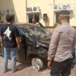 Bodi dan Kaca Avanza Hancur, Massa Uber Maling Tower hingga Kantor Polres Dumai