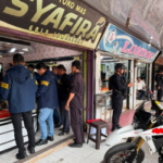 Diduga Tampung Hasil PETI, Polisi Geledah Toko Emas di Siak Hulu 