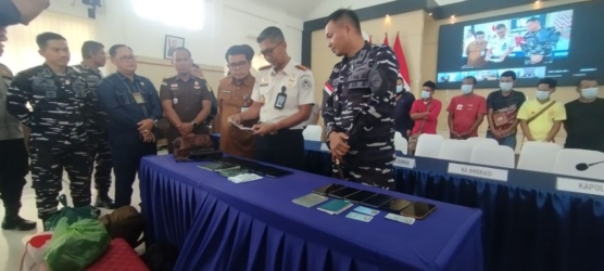 Masuk Secara Ilegal, Lanal Amankan Belasan PMI dan WNA Bangladesh di Purnama Dumai 