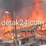 Api Mengganas, 10 Ruko Ludes Terbakar di Kamang Baru Sijunjung